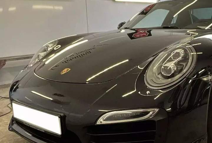 Peinture carrosserie, Saint-Louis